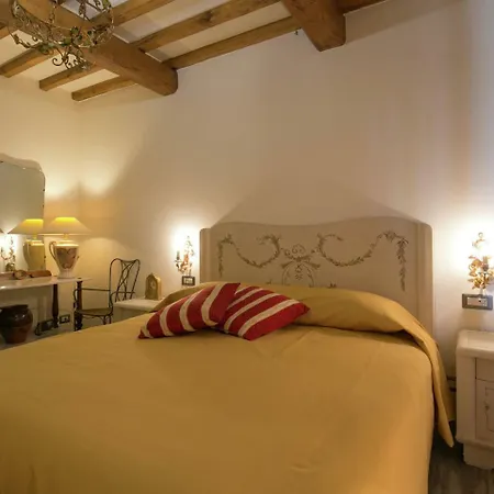 Spacious Holiday In With Pool Casa vacanze *