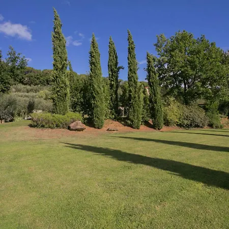 Casa vacanze Spacious Holiday In With Pool Cortona